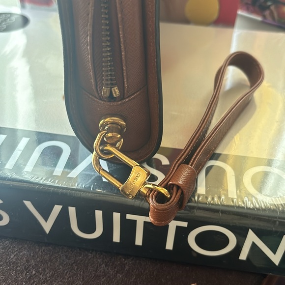 EUC Louis Vuitton Orsay Monogram Bag - Picture 5 of 11